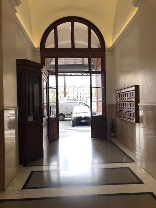 Casa Benso - Near Vatican City And Navona Square Рим Екстер'єр фото